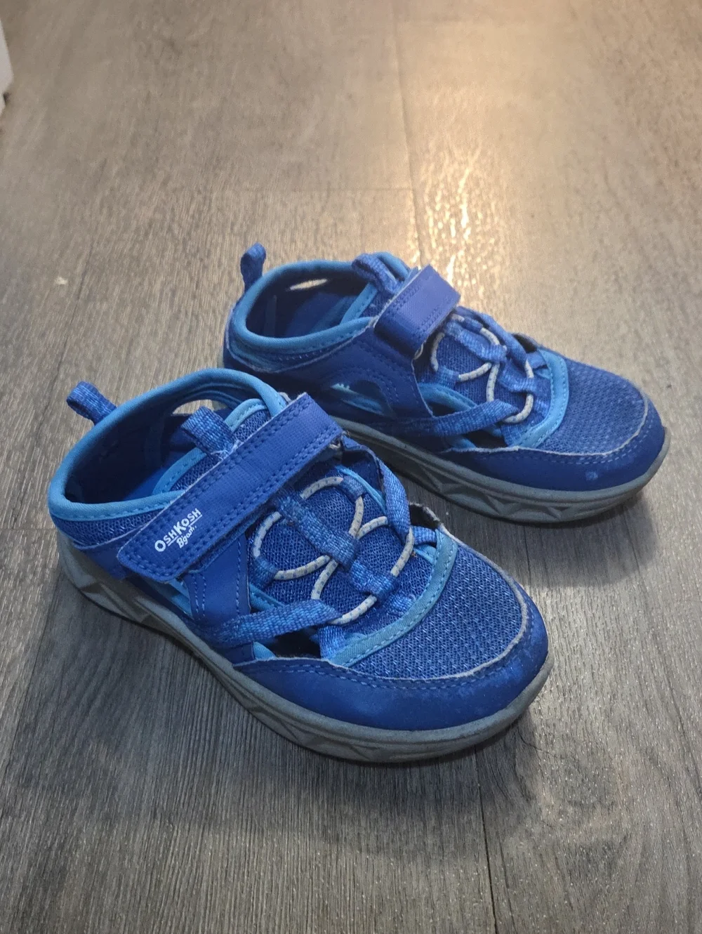 OshKosh B'gosh • Blue Water Sneakers